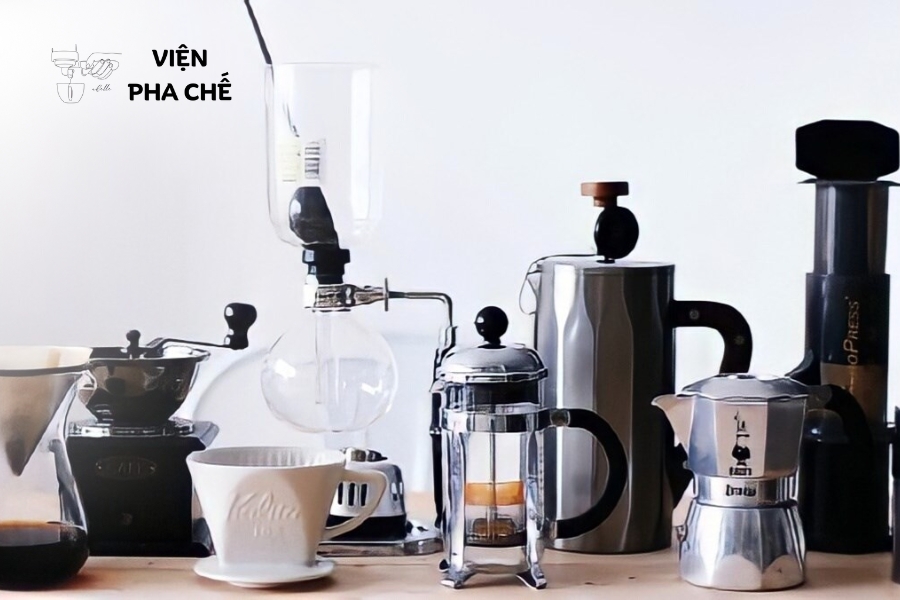 Mua Sắm Trang Thiết Bị và Dụng Cụ Cần Thiết