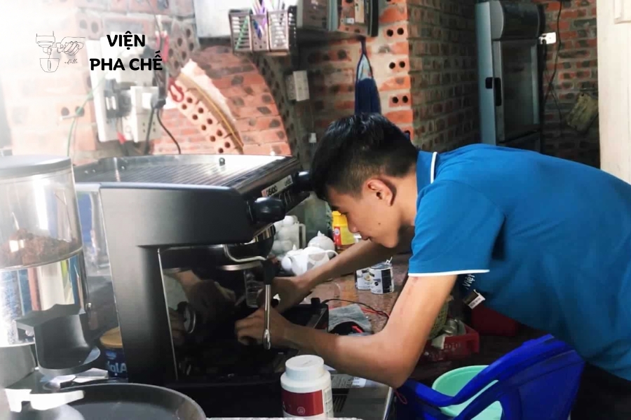 Kiểm tra và chẩn đoán lỗi